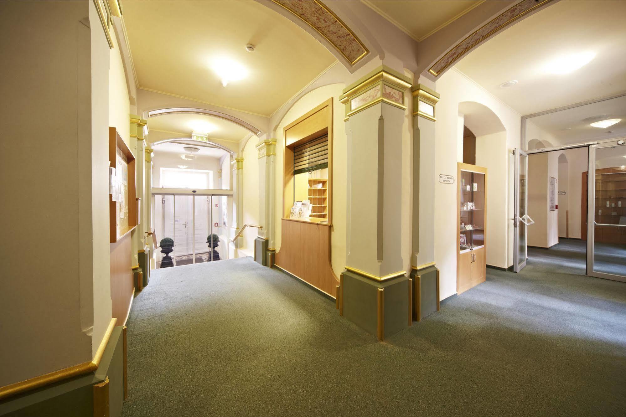 Depadansa Hotel Park - Terme Dobrna Luaran gambar